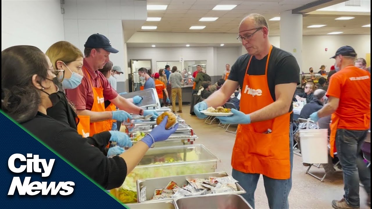 Hope Mission serves up Easter meals for Edmonton’s homeless community