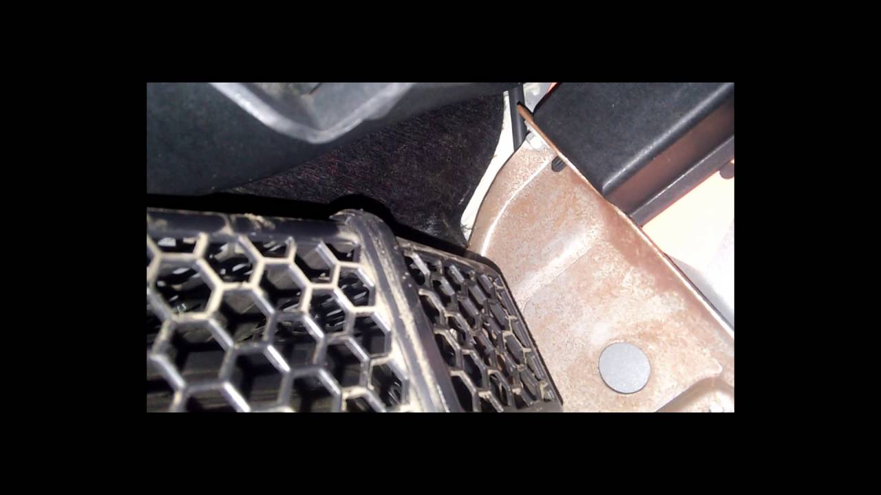 Dodge nitro cabin air filter, not in the glove box 