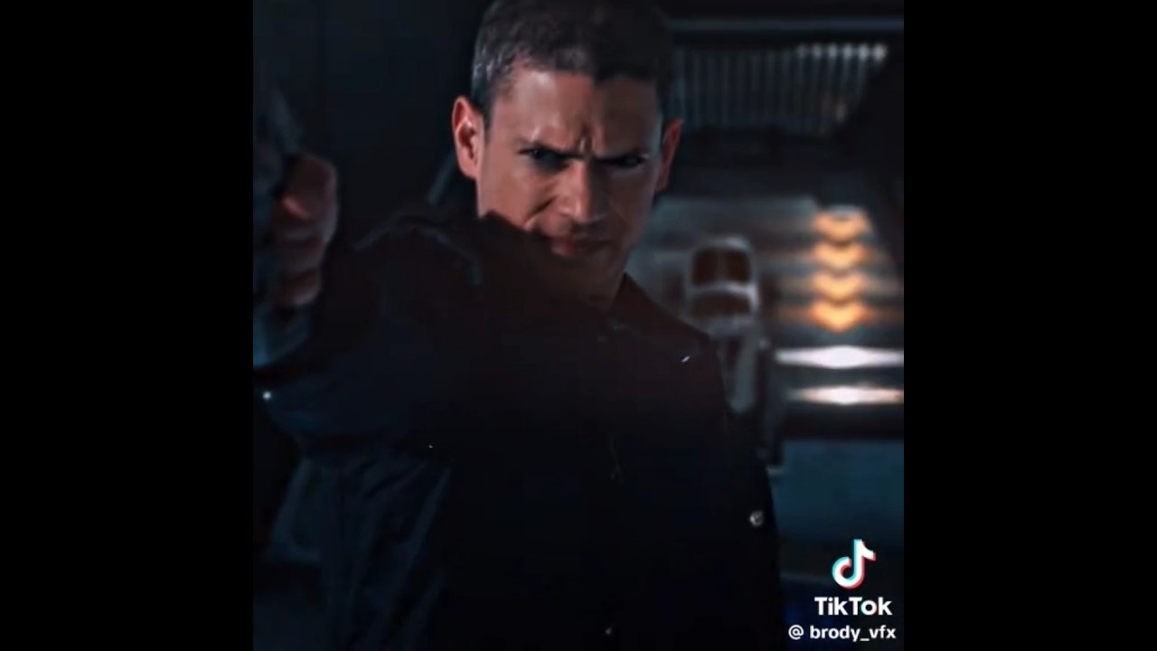 L&Eacute;ONARD SNART /CAPTAIN COLD EDIT