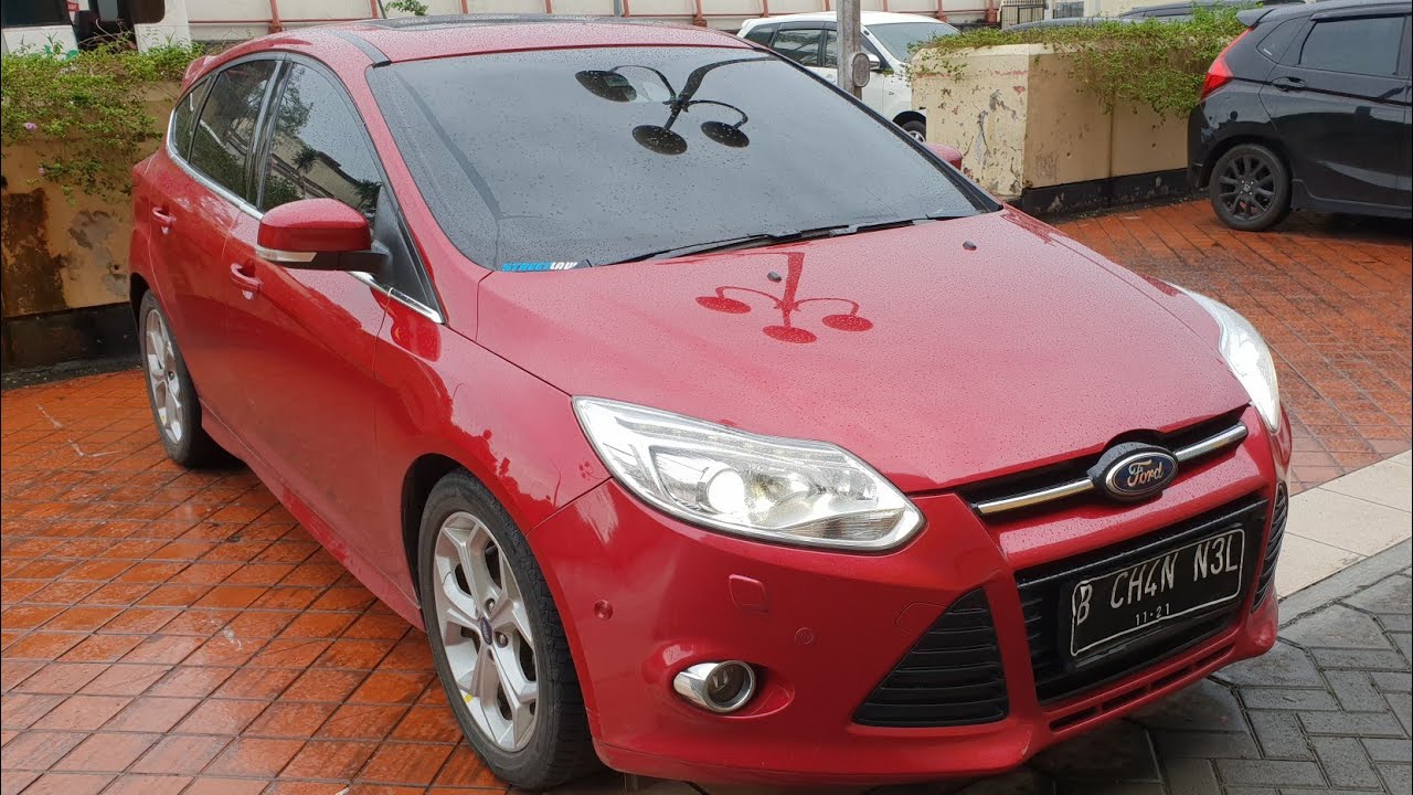 In Depth Tour Ford Focus Hatchback Mark III (2013) - Indonesia
