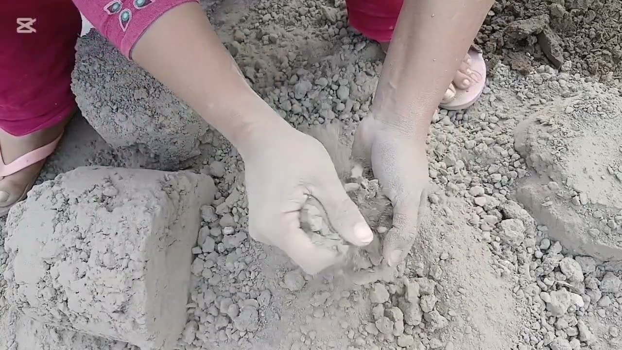 Gritty mud with big stones dry crumbling on floor #oddlysatisfying 