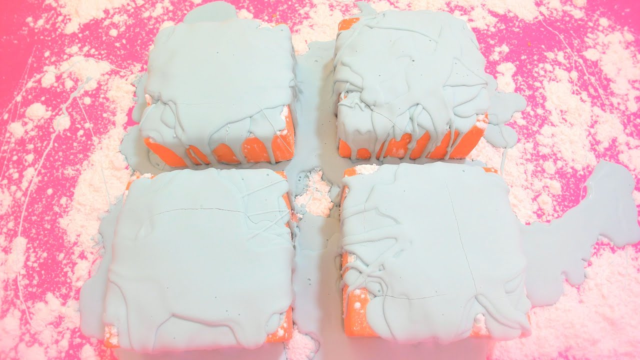 Ep 110 - The Famous @APowderyMess - Asmr Dyed Gym Chalk Crunch & Cornstarch Paste