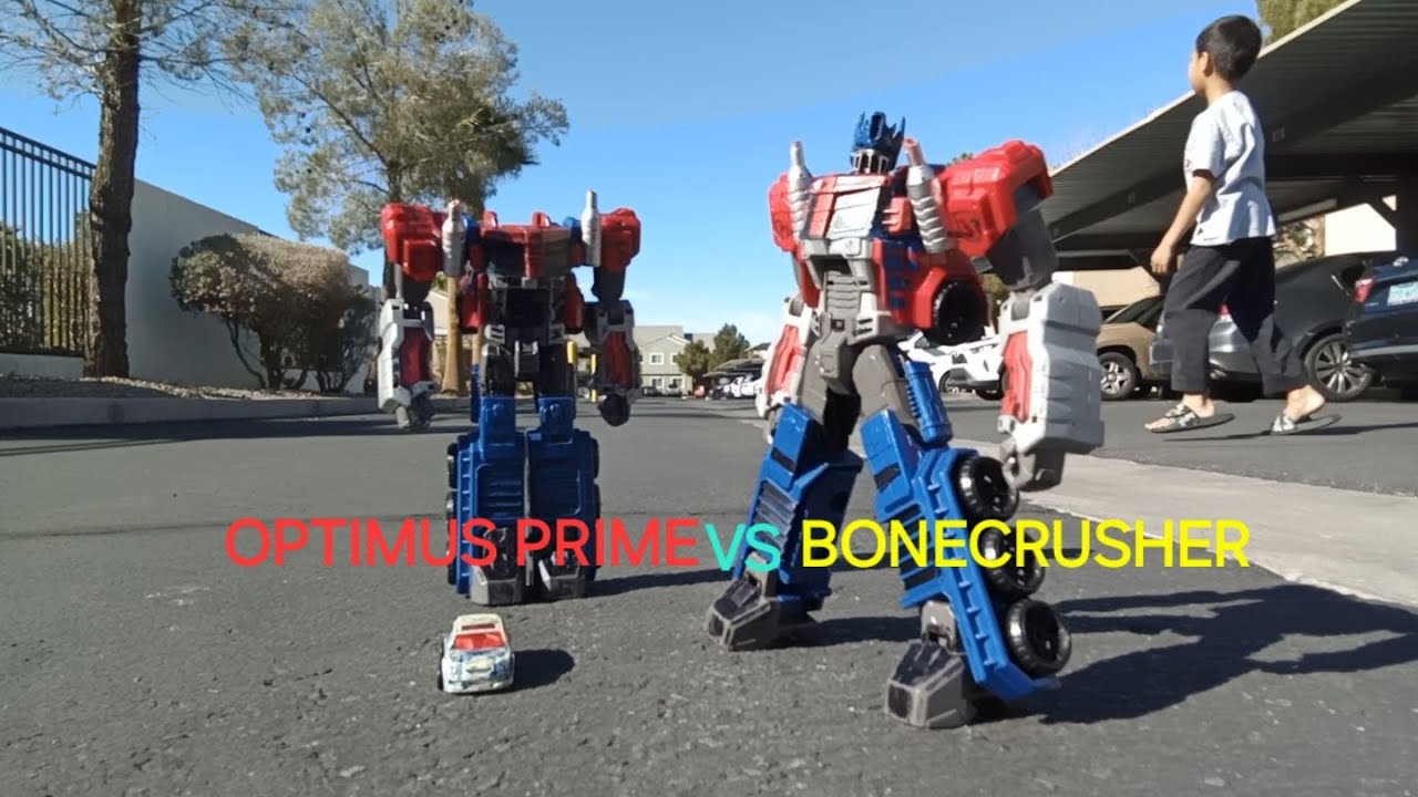 Transformers Optimus Prime 🆚 Bonecrusher 
