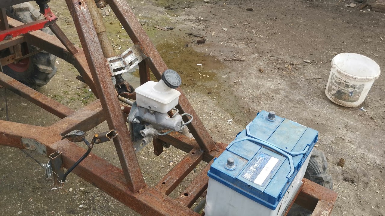 Tractoras cu motor de motocultor cutie și direcție de matiz