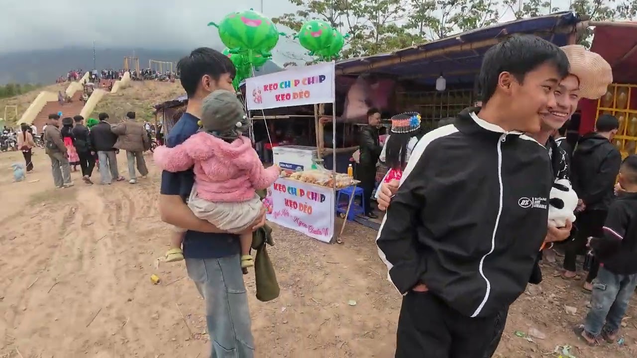Hội xuân ngày tết trên bản 