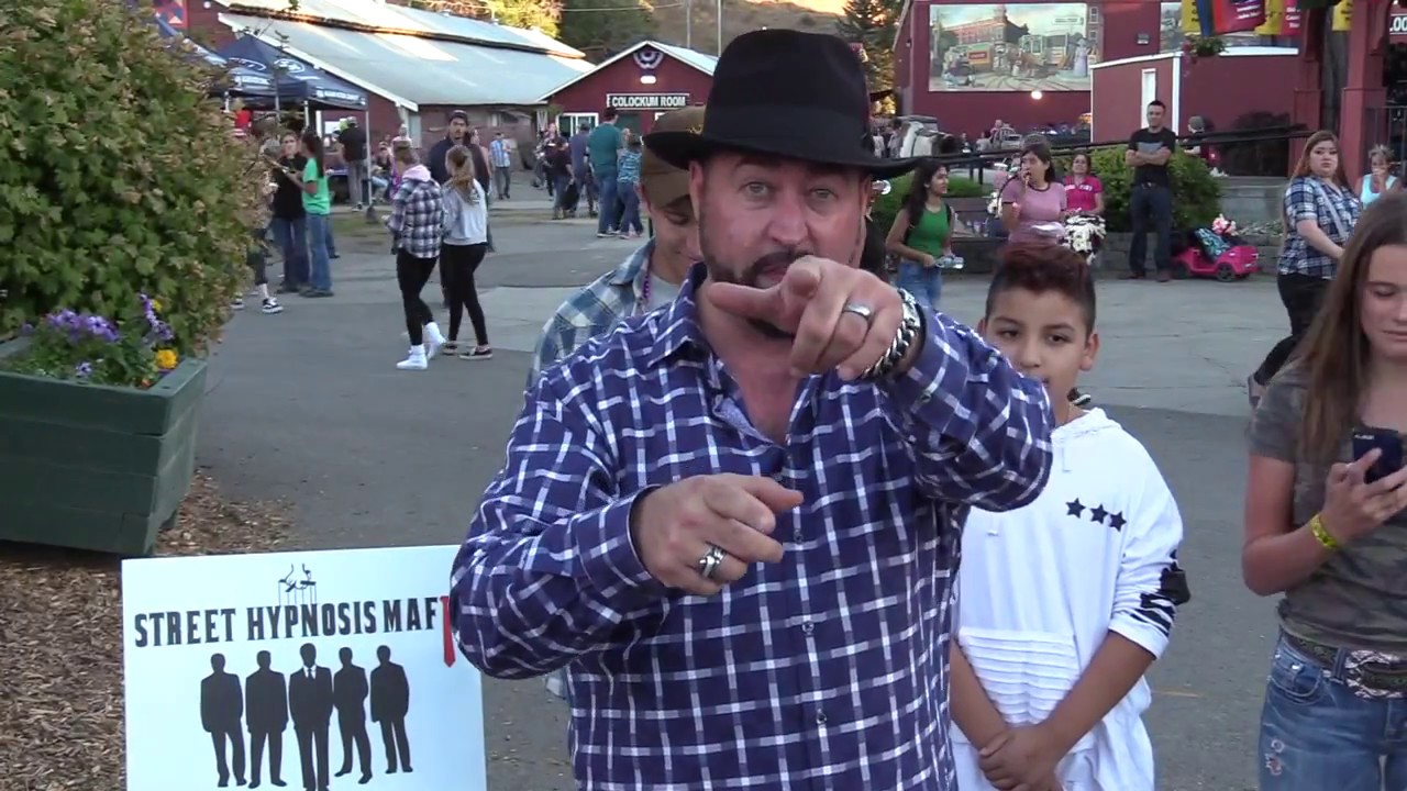 Street Hypnosis Mafia A day out.