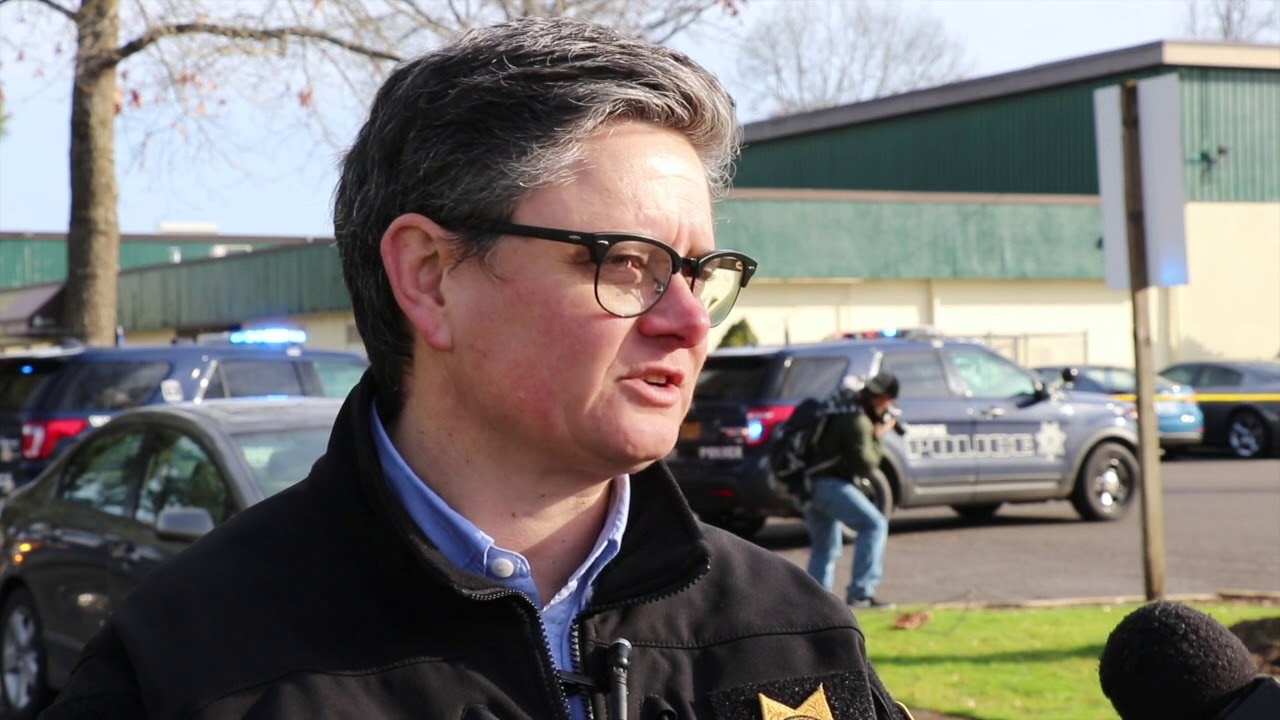 Man shot by Eugene cops at middle school after pulling gun while being escorted off campus