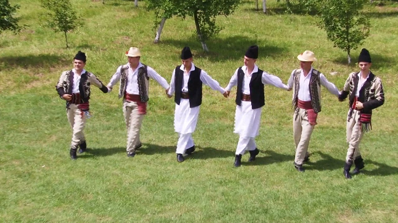 Juniorii Doinei Gorjului ai Scolii Populare de Arta Targu Jiu  - Dans de Gorj