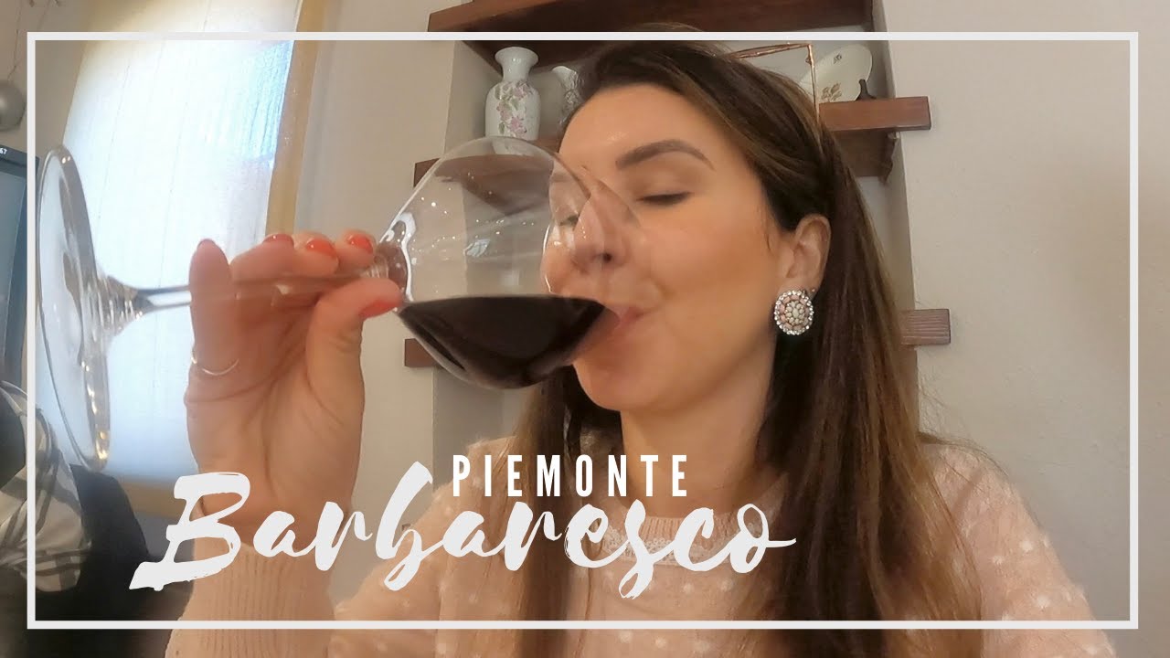 Vinho Barbaresco : A Rota Do Vinho No Piemonte, Cidade Barbaresco, Na Itália