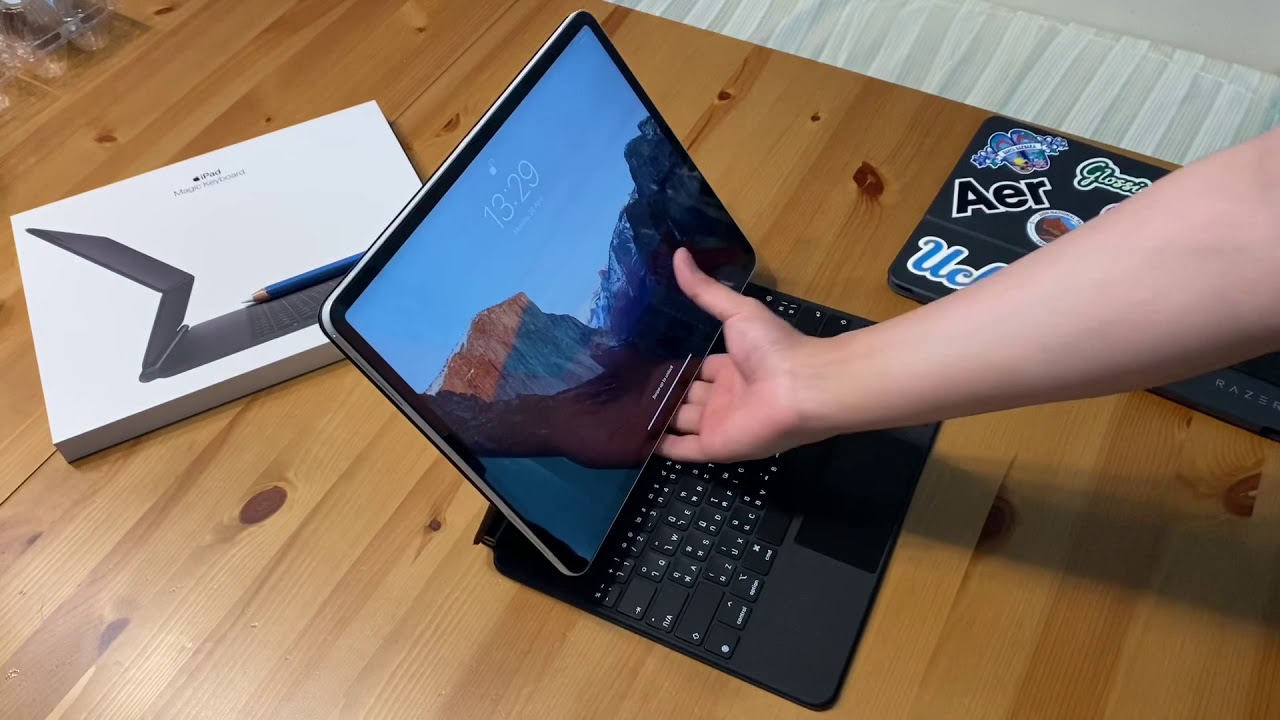 iPad Magic Keyboard 12.9” Typing Writings Drawing, compare to keyboard folio