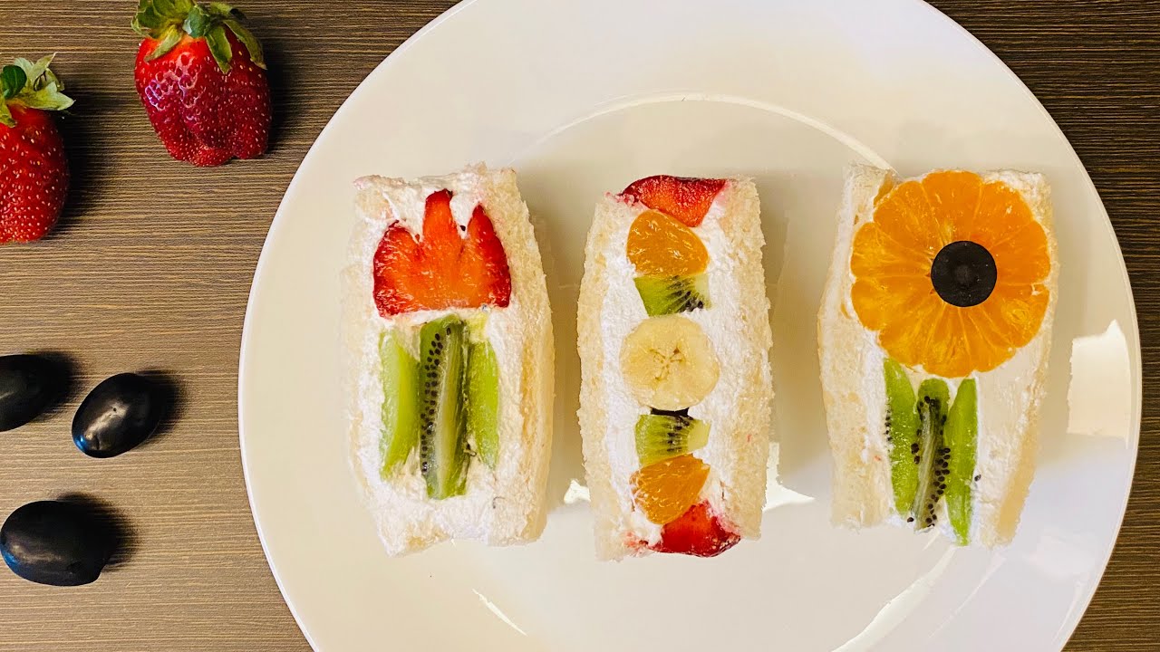 HOW TO MAKE JAPANESE FRUIT SANDWICH ( FRUITSANDO) | FRUIT PASTRY| FRUIT SANDWICH| EASY |NO BAKED