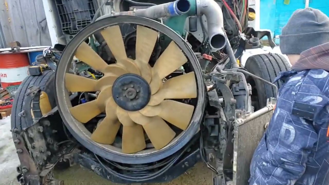 Установка двигателя Volvo D16G 750л.с. на Volvo VNL 780.