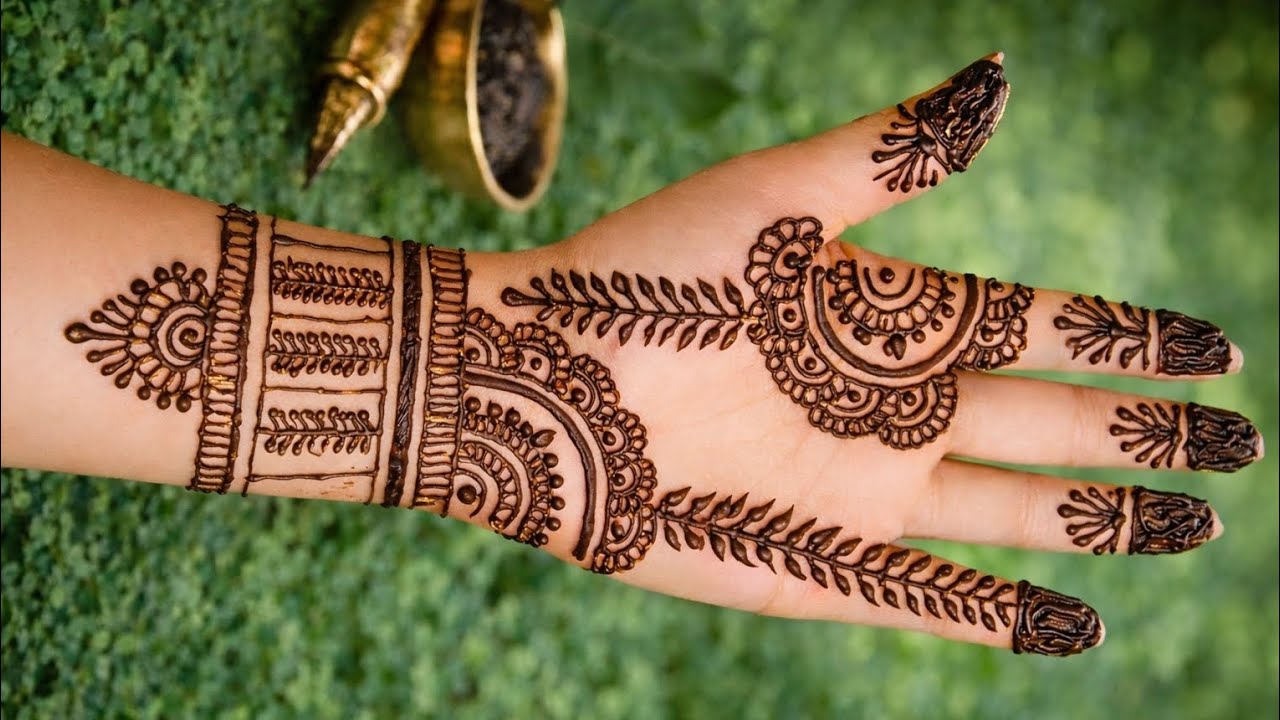 New mehndi designs for front hand 🌿💚🌿