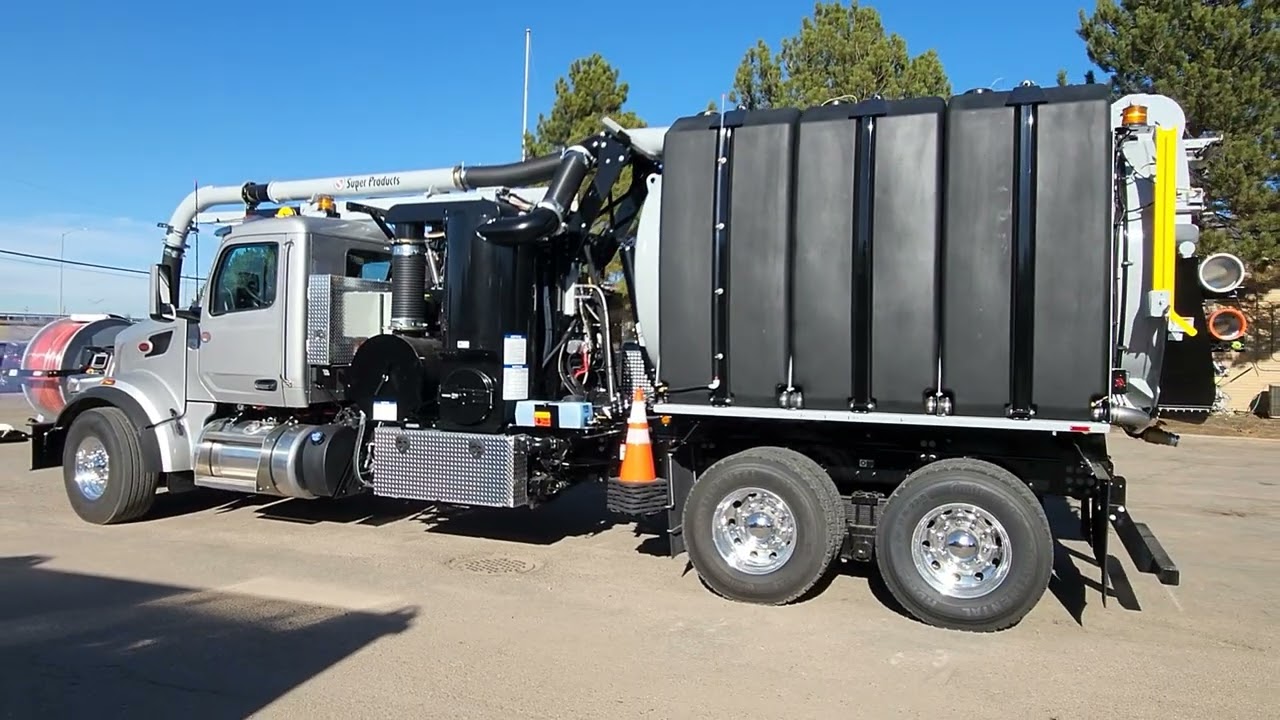 Супермаркет Jetter! Camel 1200 готов к выезду на улицы.