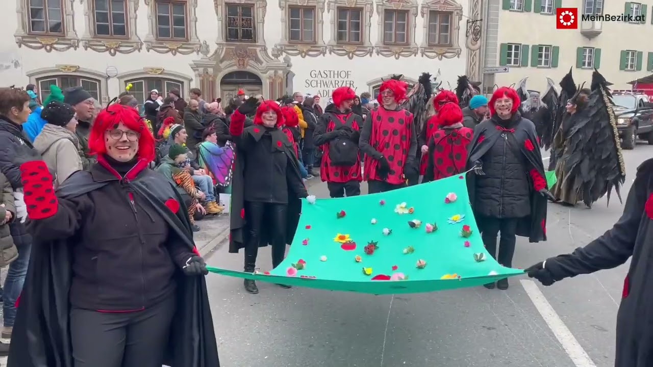 Unsinniger Donnerstag: Faschingsumzug in Reutte