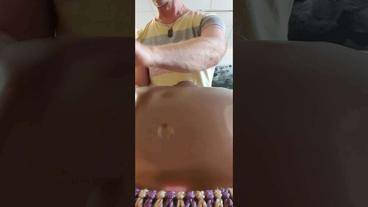 Handpan von Prima in D Moll Edelstahl - schnell spielen oder meditativ - es f&uuml;hlt sich wunderbar an