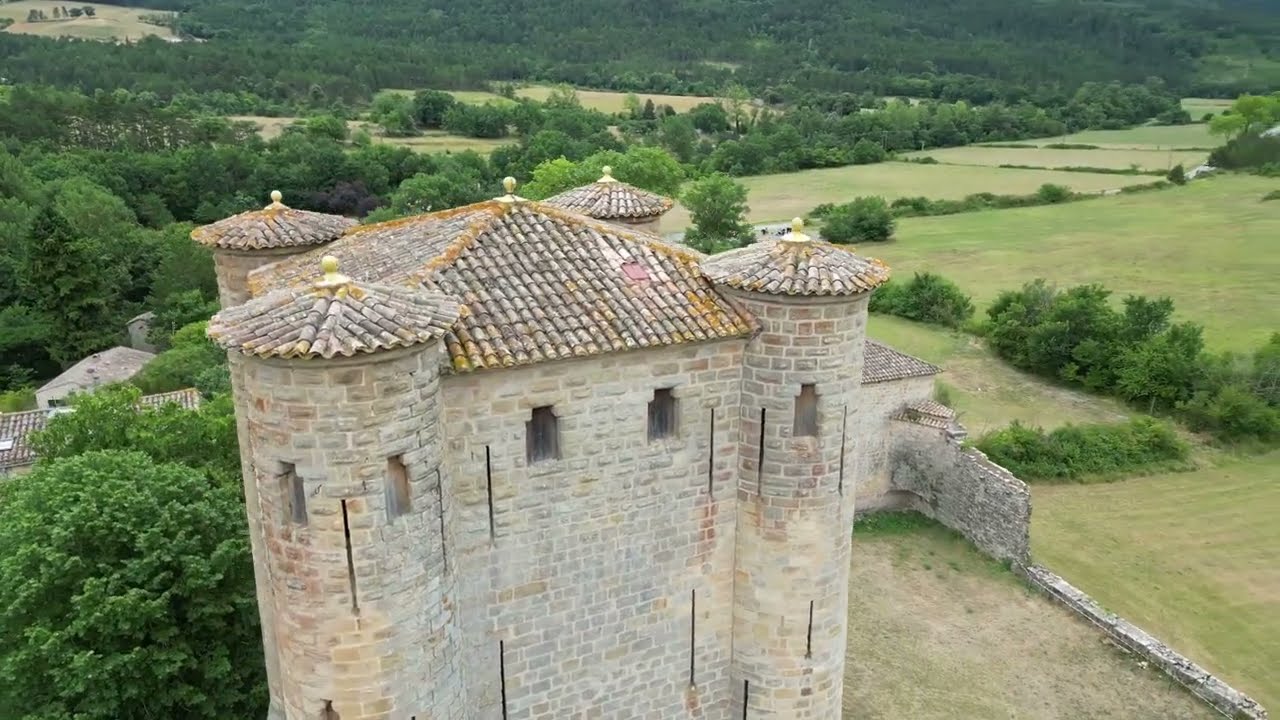 Stunning Drone Footage | Ch&acirc;teau d'Arques, France