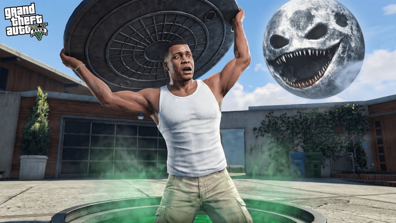 Franklin Tries to Destroy the Strange Moon in Gta 5 (MODS)