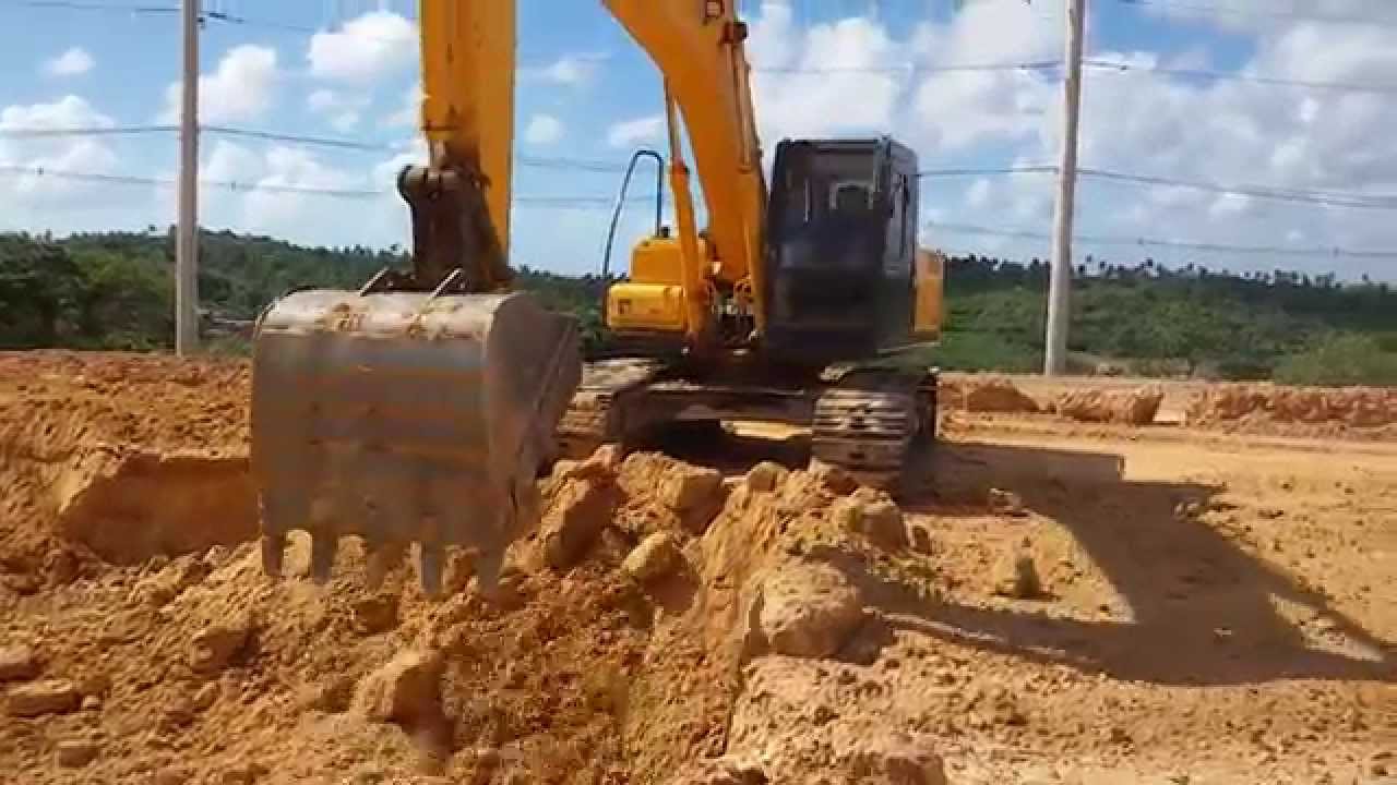 Escavadeira HYUNDAI ROBEX 210