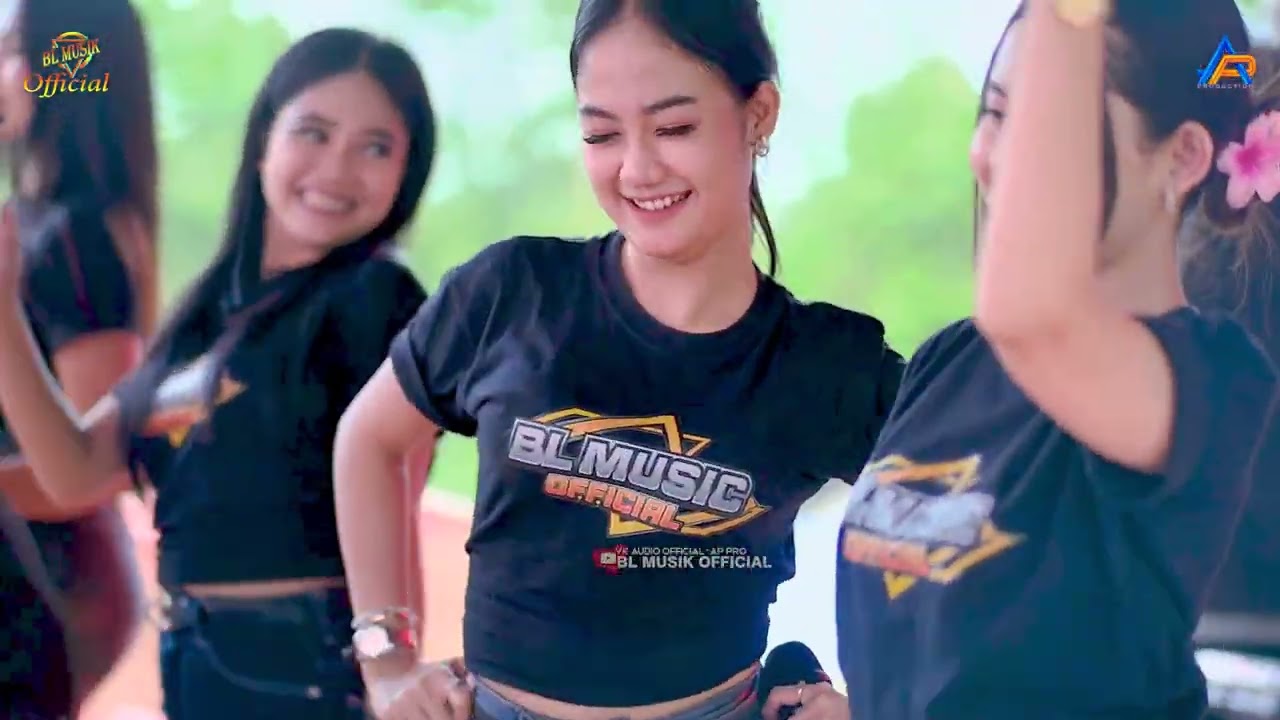 BOCIL ABE - DINDING PEMISAH - BLMUSIKOFFICIAL LIVE IN CIPARAY 