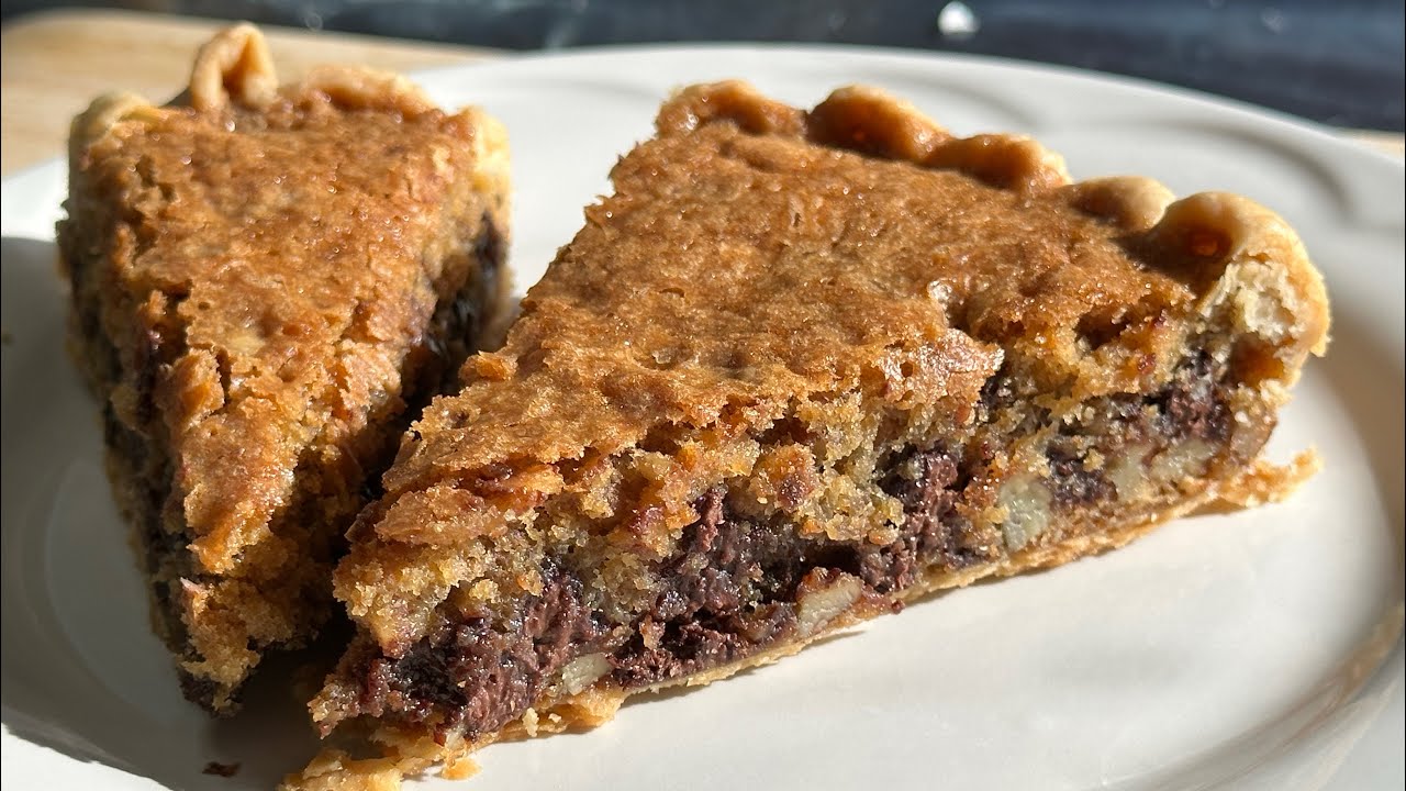 NESTLE TOLL HOUSE Chocolate Chip Pie | Easy and Yummy Delicious