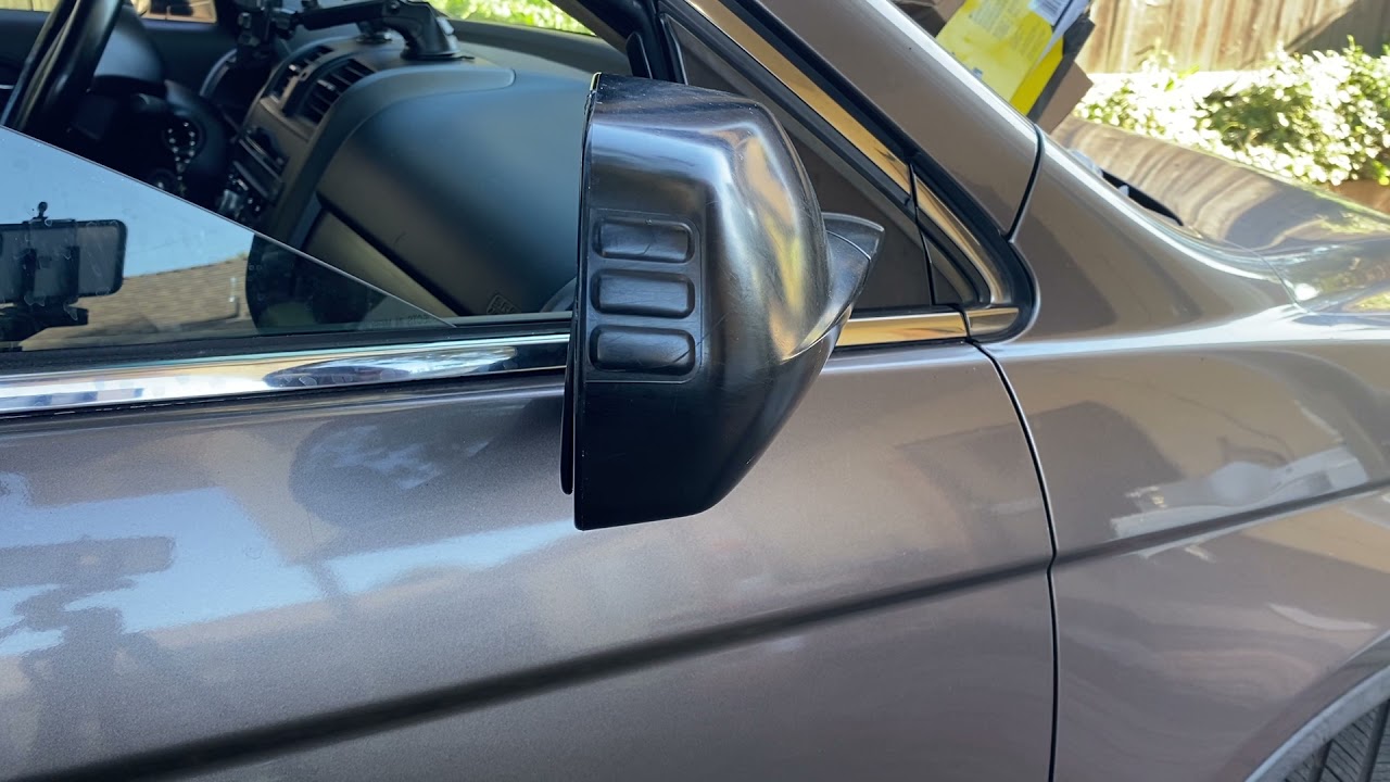 2011 Honda CR-V side mirror glass replacement