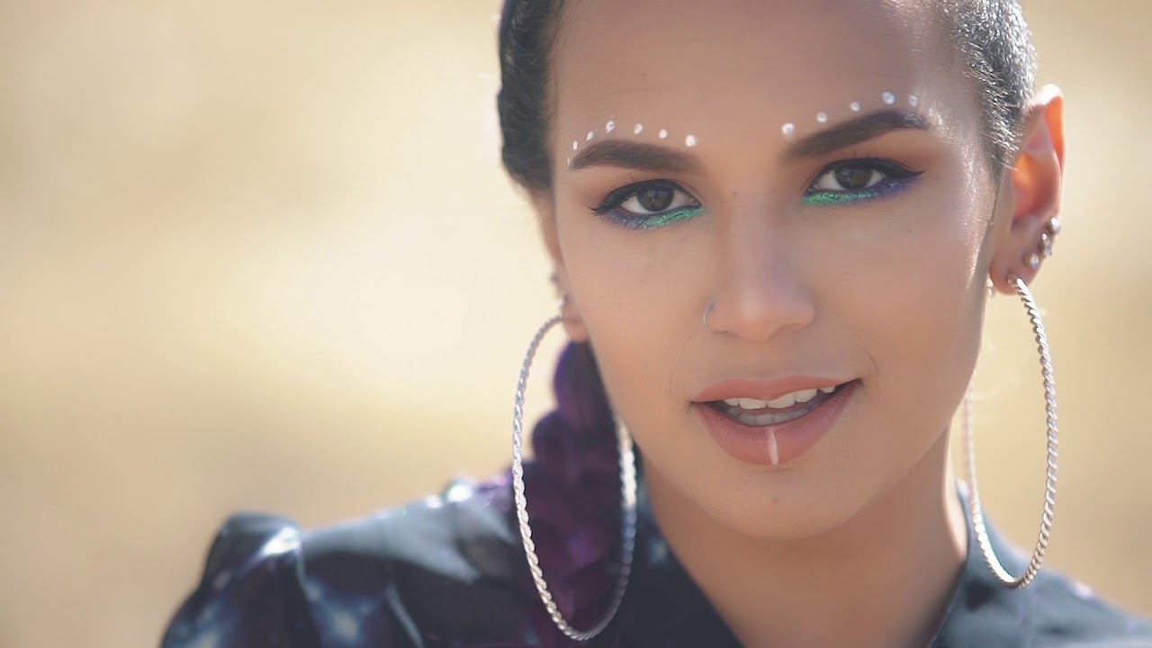 LOVE CONNECTION - Dayan Ft Yashua | Video Oficial