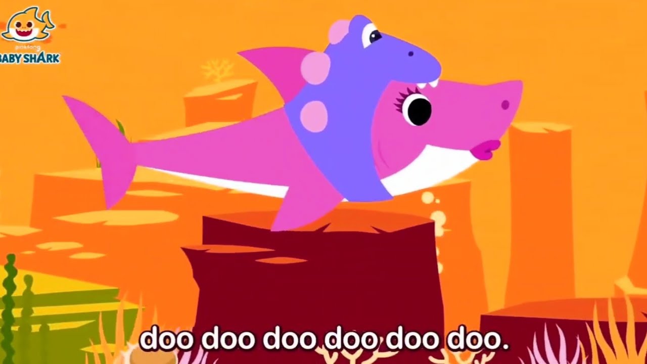 Baby Shark || Mommy shark Wearing Dinosaur Hat Version 