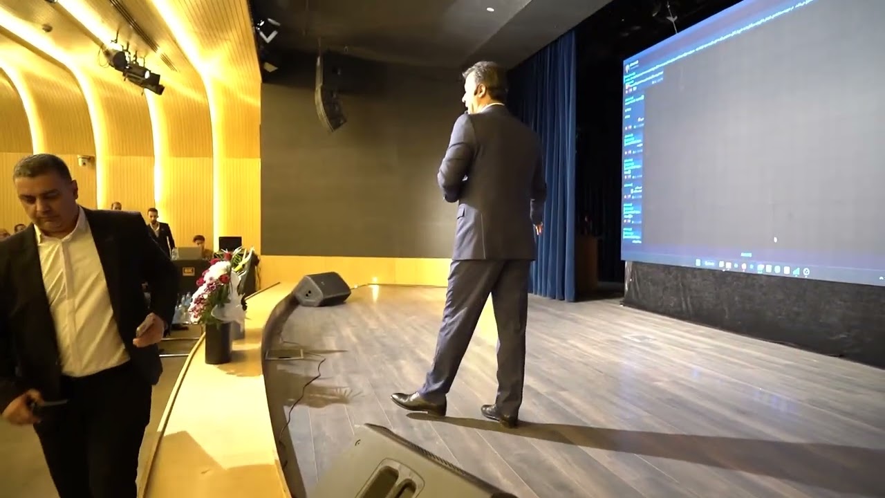 سخنرانی استاد امیر علیخانی در همایش بازی ذهن و بازار پارت 1