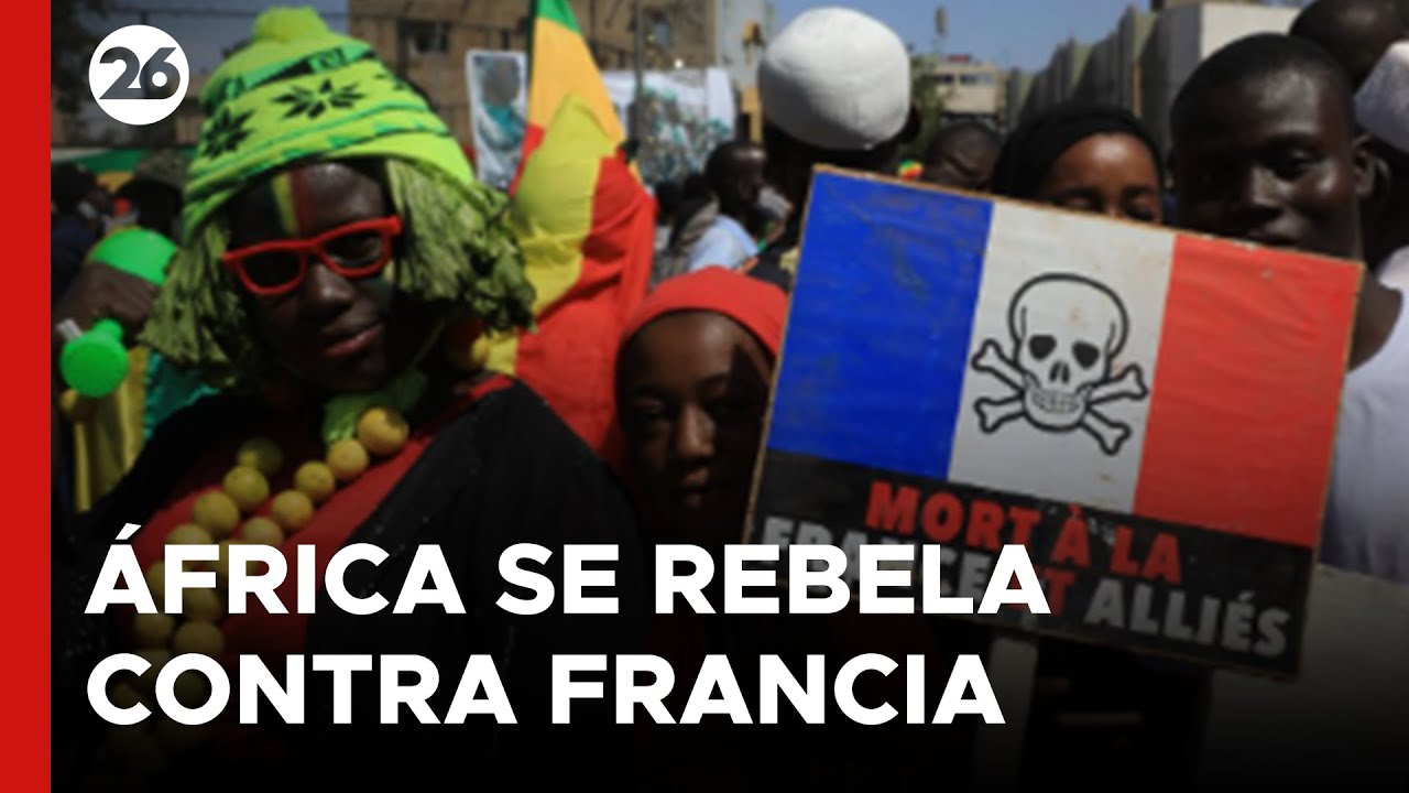 África se rebela contra Francia