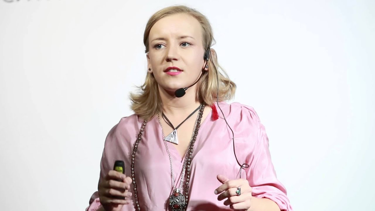 Мерцающая личность | Анна Шарлай | TEDxPokrovkaSt