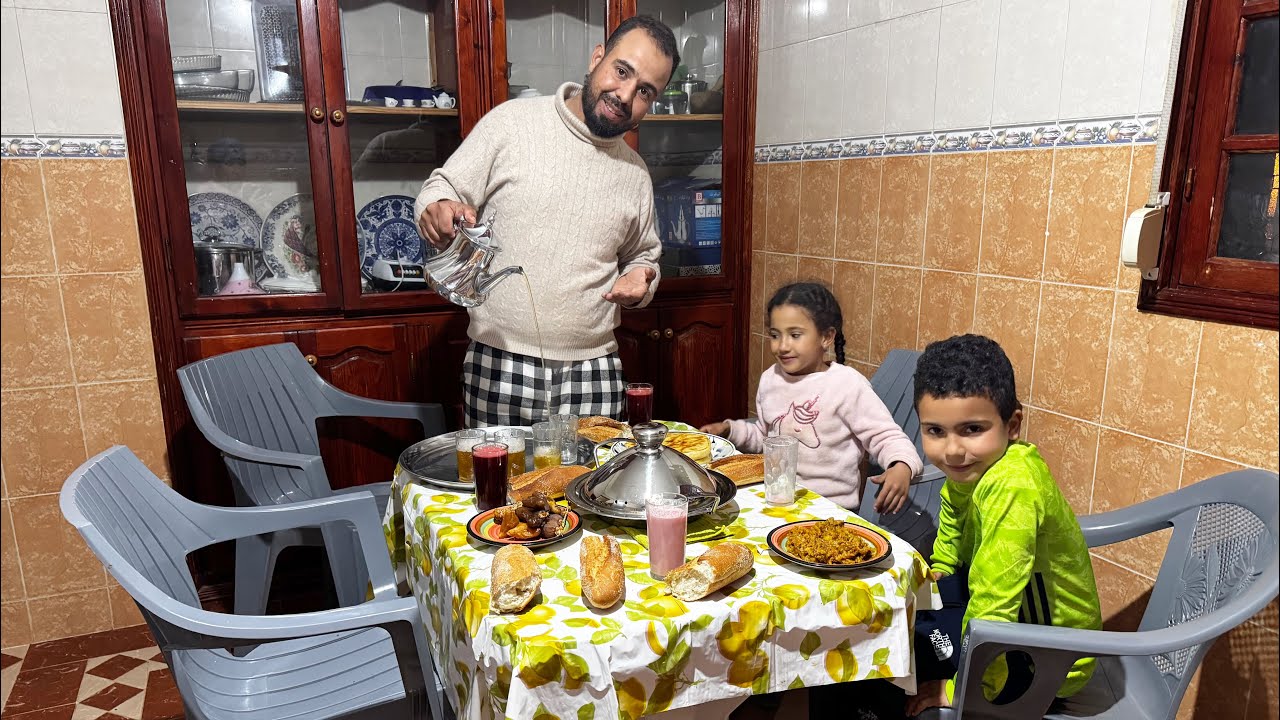 نهار جديد فالبادية مع الأغنام والدجاج…وفطور بسيط ولذيذ منيد سهام 😋🐑