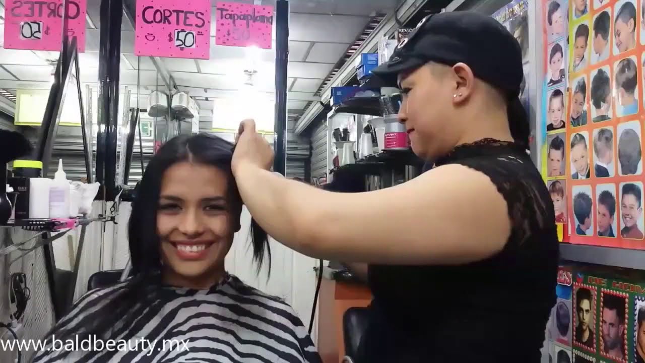 Viri shaves Mary