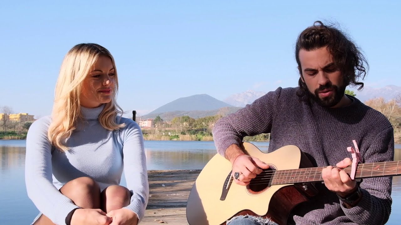 Hallelujah - DAUDIA (acoustic duet version w/t acoustic guitar) by the lake
