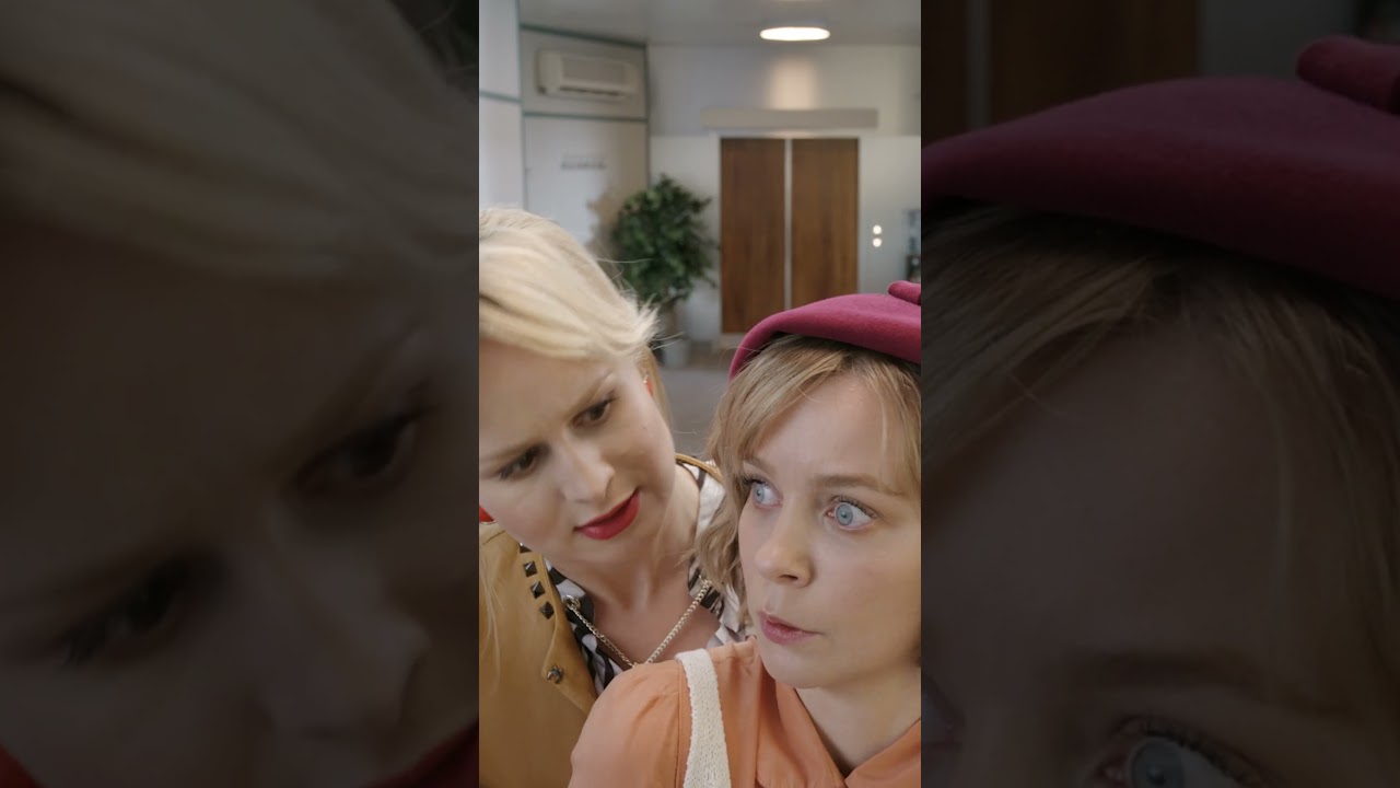 Przecież my tu handlujemy g&oacute;wnem 🚽😂| Camera Cafe. Nowe Parzenie #shorts