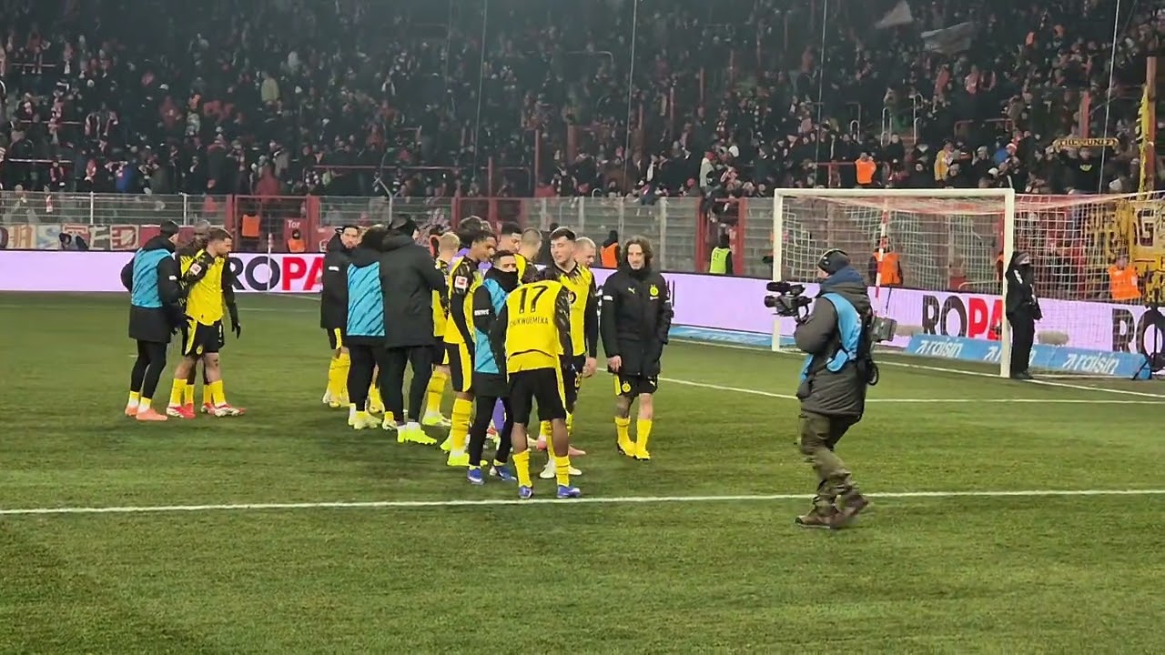 Union Berlin - Borussia Dortmund 0:3... BVB Fans und Spieler feiern Sieg...