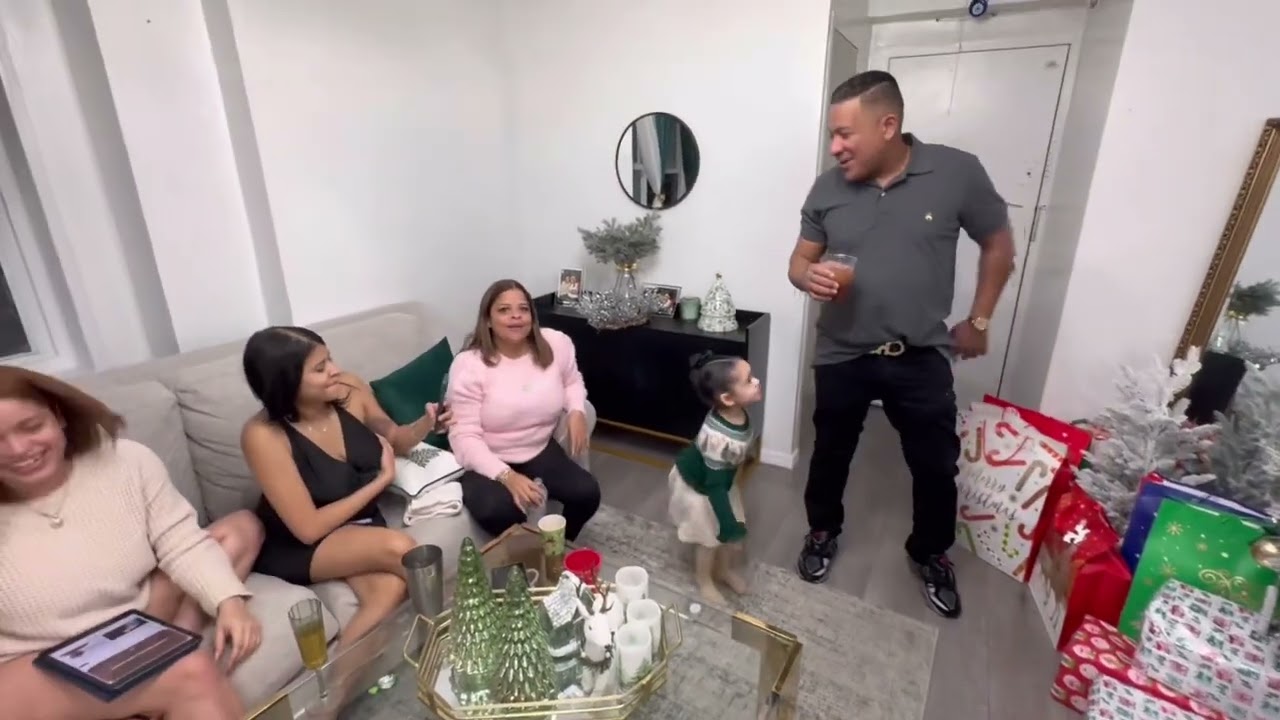 LA FAMILIA PLATAFORMA EN LA NAVIDAD 24 DE DICIEMBRE🎄🎁