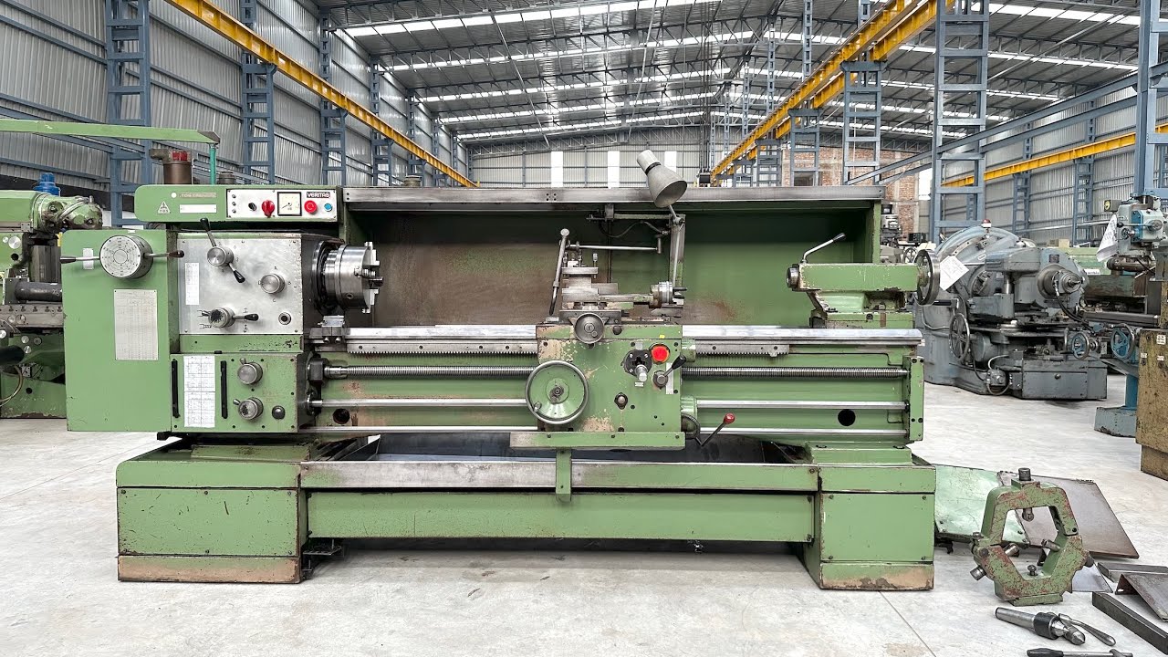 TOS Trencin SUI-40A Lathe Machine - 1500 mm Length of Job