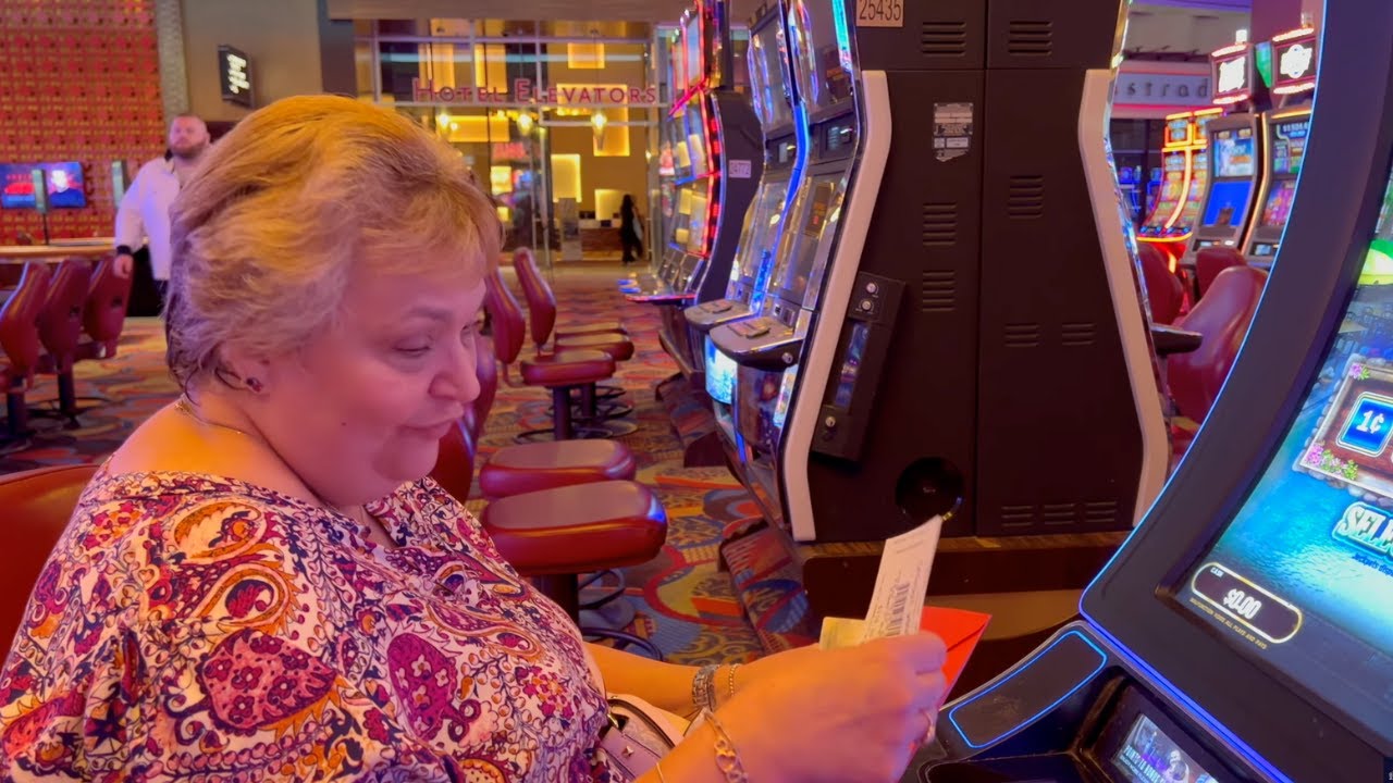 Lucky Lady Laurie Gets To Play Her FAVORITE Slot At A Higher Bet! (Your Luck Has Arrived)