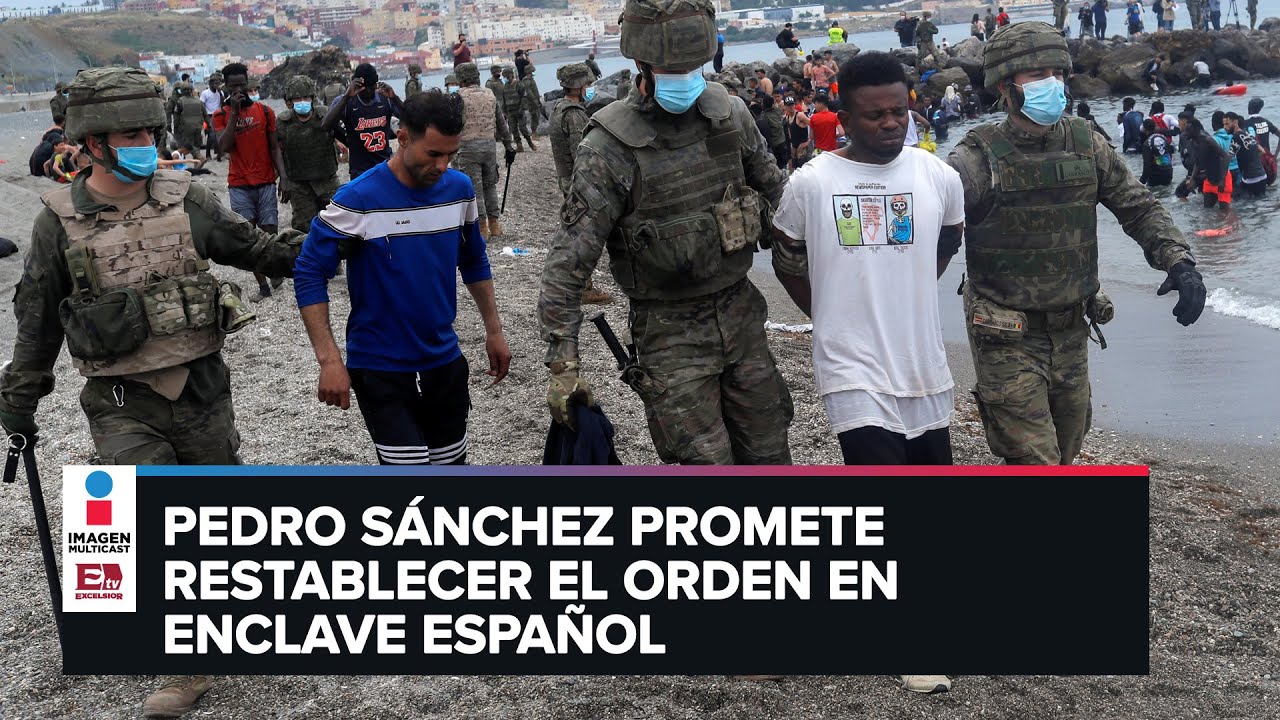 Decenas de migrantes marroquíes llegan nadando a Ceuta, España