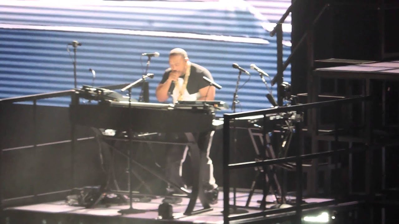 Timbaland at Jay-Z concert (Live in Paris)