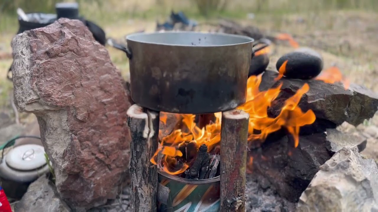 Dos noches de vivac, bushcraft,  lluvia,  Rio Pichileufu, estepa patagónica, argentina (2)
