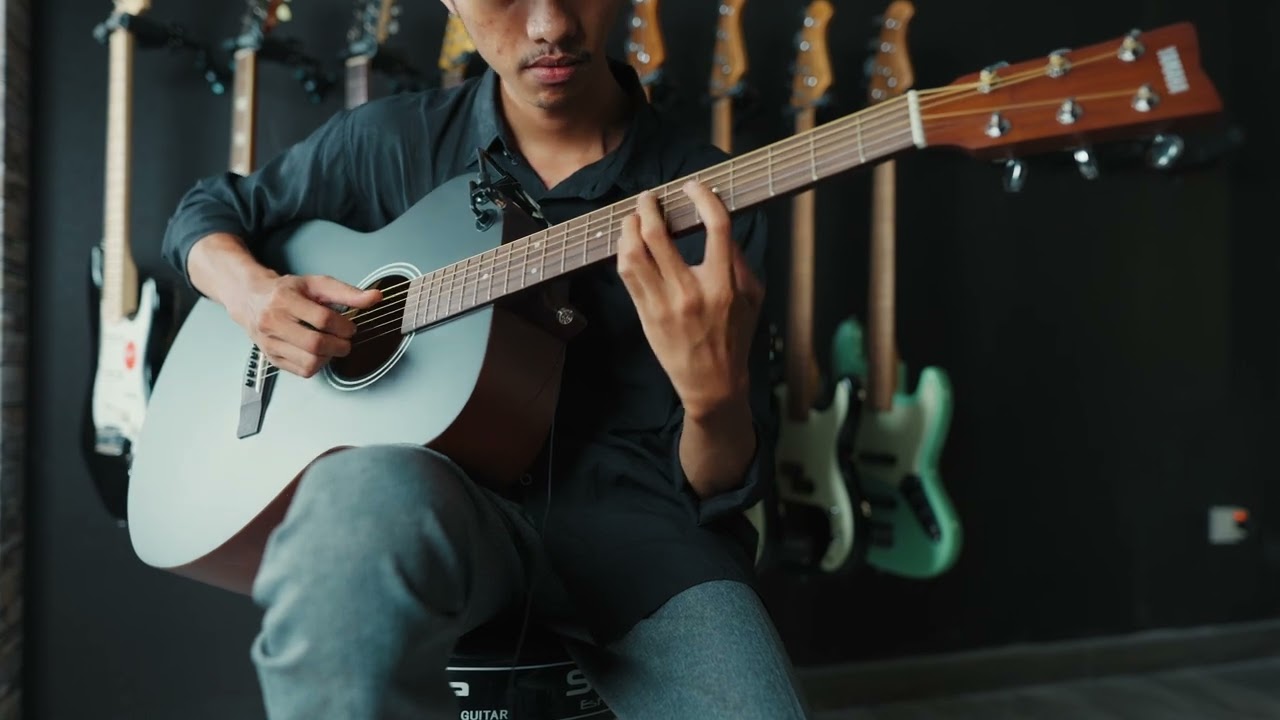 Yamaha FS400 Acoustic Guitar