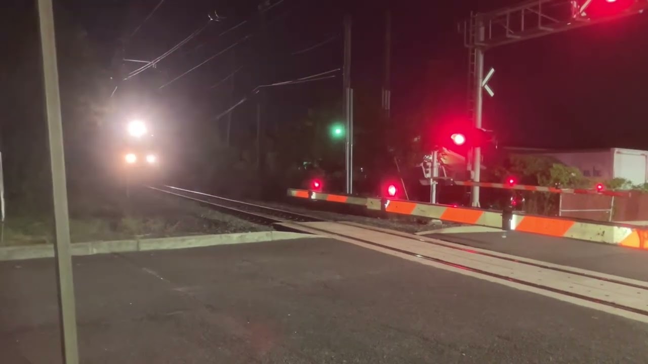 PN W230 5577 8701 Pennsylvania Northeastern fast Lansdale PA 10/9/25 CSX  #train #railroad #bnf #car