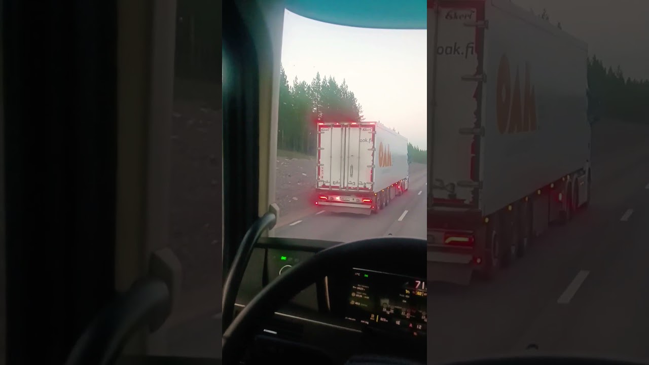 Scania 👋 #subscribe #volvo #scania #foryou #driver #night #overtake #youtubeshort #youtube #fyp