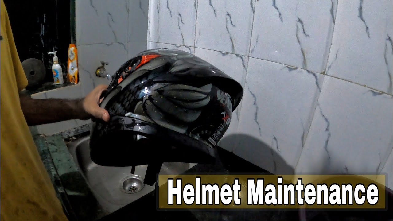 Washing And Deep Cleaning My Axor Venomous Helmet || helmet maintainance at home