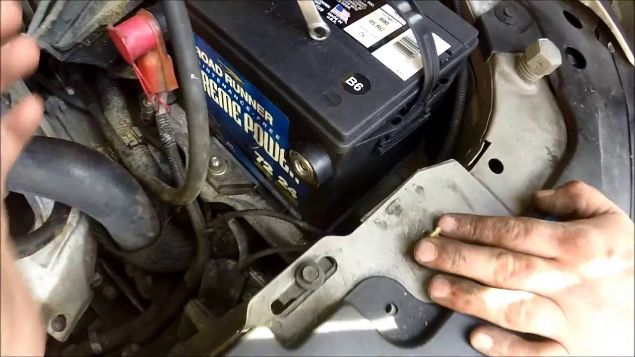 Замена аккумулятора Pontiac Grand Am/Oldsmobile Alero 1999-2005 гг.
