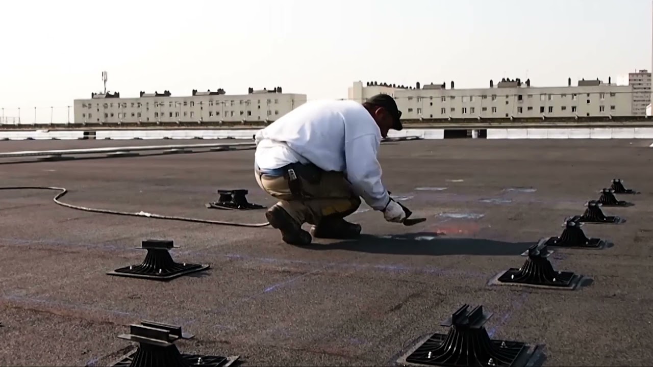 ¿Cómo instalar los soportes de panales fotovoltaicos Soprasolar® Fix Evo sobre lámina asfáltica?