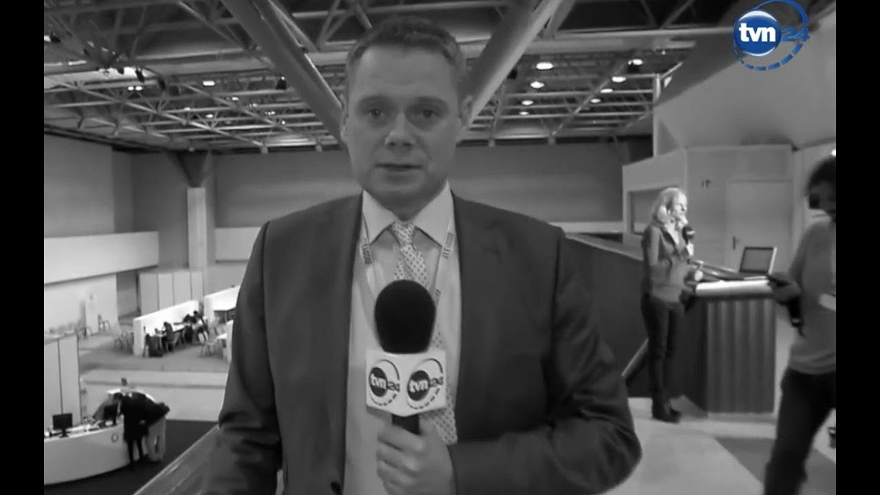 Znani dziennikarze i przyjaciele żegnają Rafała Poniatowskiego. Ich słowa ściskają za serce. 