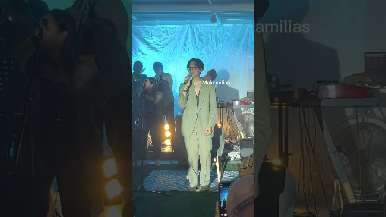 [ LIVE INTIMATE SHOWCASE ] Anak sekolah - Chrisye (Cover by DIKTA WICAKSONO)